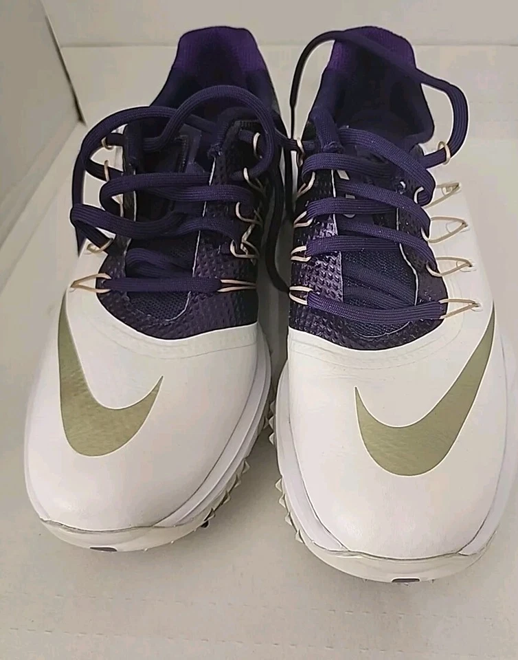 Zapatos de golf Nike Washington Huskies Lunar Control 4 para mujer blancos/orquídeas Foto 3 de 4