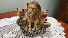 Collectable Realistic Mama Lion & Two Cubs Figurine - Perfect Condition