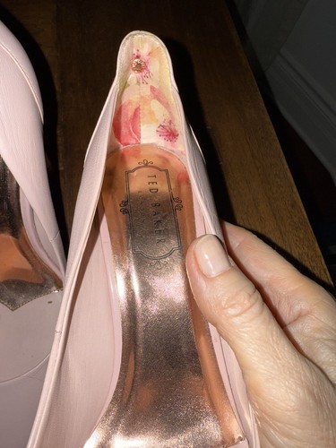 Ted Baker Pointed Toe High Heel Pumps women - Picture 7 of 8