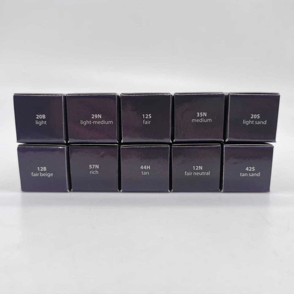 Corrector de contorno con cinta en forma de tarta - Justo - Luz - Arena ligera - Luz - Medio - Medio Foto 2 de 4