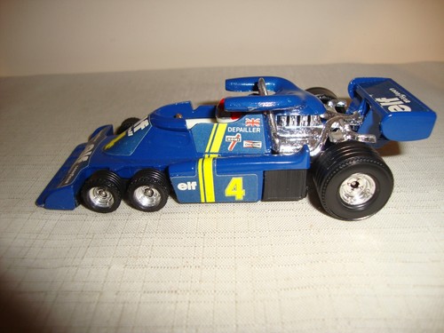 CORGI 161 ELF TYRRELL PROJECT 34 RACING CAR - EXCELLENT in original BOX - Picture 8 of 13