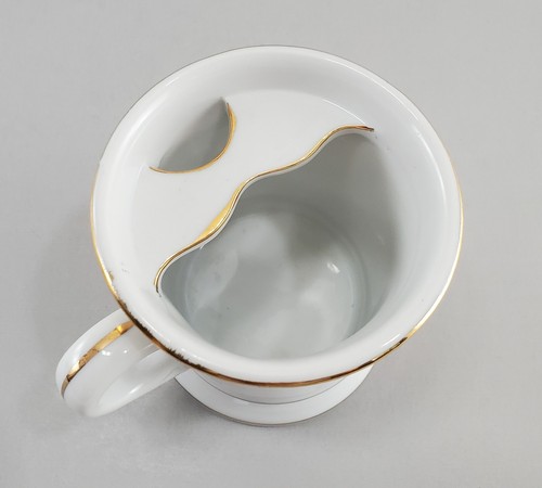 Vintage SPIN Mustache Mug New Orleans Lace Balconies Souvenir Made in Japan - Picture 9 of 11