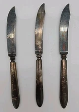 Lot of 3 Meriden Cutlery Co Silver Plated Fruit Knives Antique Vintage 6.25”