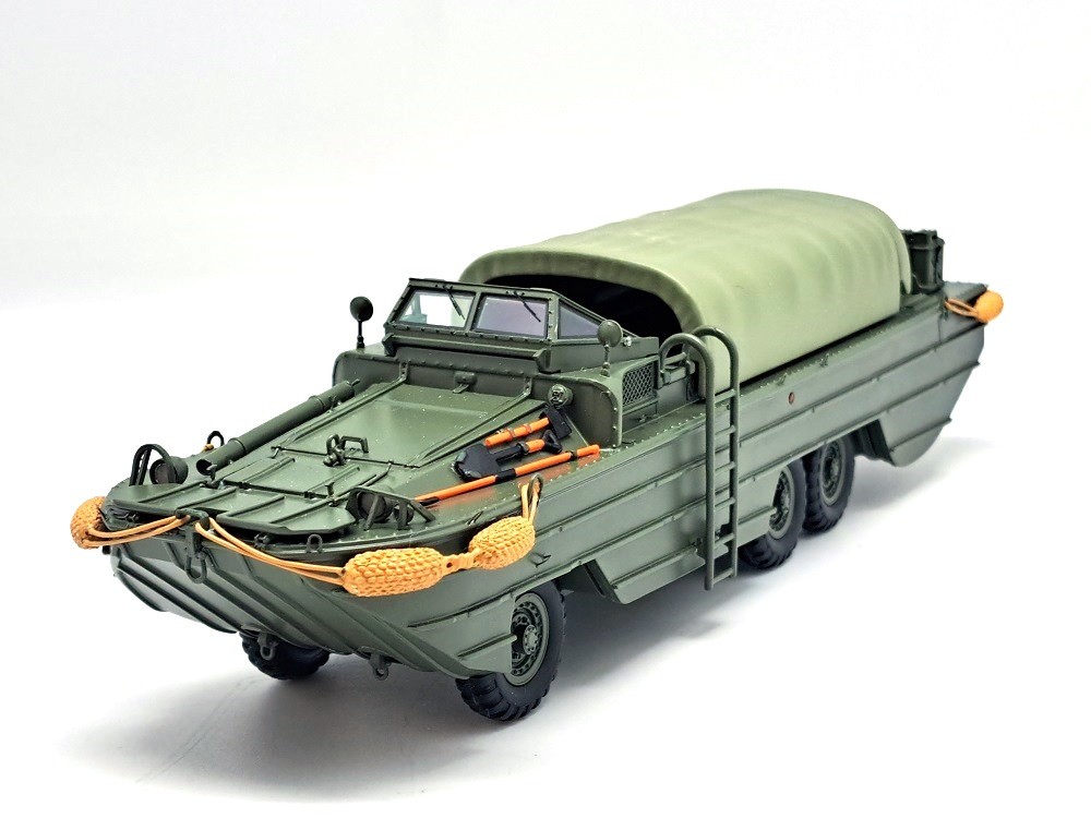 PERFEX DUKW 353 US ARMY 1944 miniature militaire 1/43 en résine avec accessoires