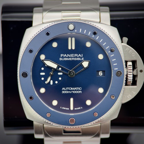 Panerai Submersible 42mm Blu Notte PAM01068 w/ B&P and Extra Straps