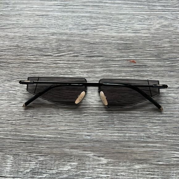 FENDI 61MM FUTURISTIC TRIANGLE WIRE FRAME SUNGLASSES IN  display picture 3