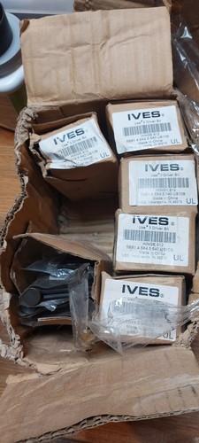 3 pack IVES Hinge 912 Matte Black 5BB1 HW 4.5" x 4.5" 640 US10B Hinges - Picture 5 of 5