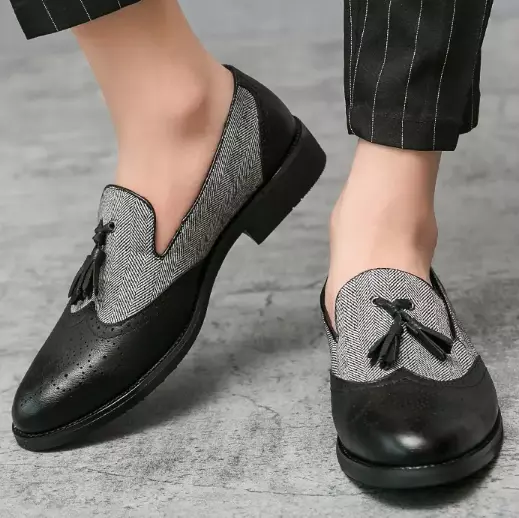 Mens Retro Brogues Pointed Toe Tassels Loafers Business Casual Party Dress Shoes