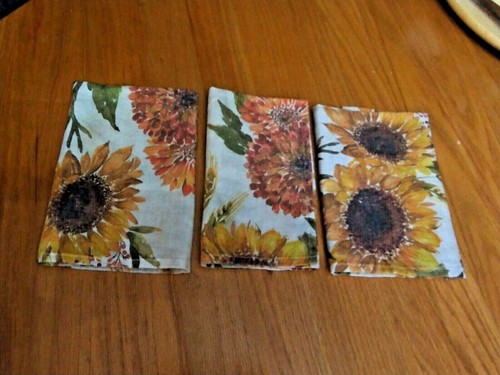 JUEGO DE 3 SERVILLETAS DE TELA DE GRANJA GIRASOL MAMÁ 18" X 18" AMARILLO NARANJA OTOÑO - Imagen 1 de 9