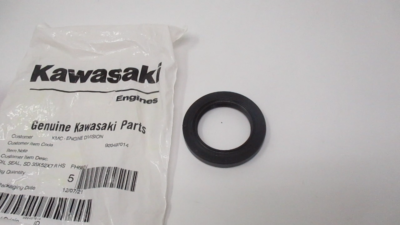 Genuine Kawasaki 92049-7014 Crankcase Oil Seal FH610V FH641V