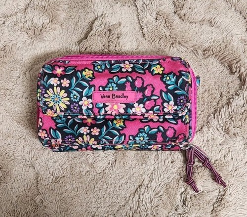 Vera Bradley Iconic Kaleidoscope Wallet Phone Bag Pink Floral - Picture 1 of 8