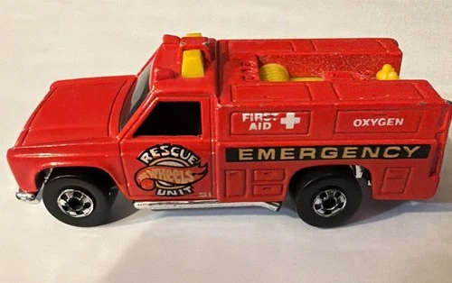 Vintage Hot Wheel 1974 Rescue Vehicle Emergency Red Fire Truck Blackwalls🔥