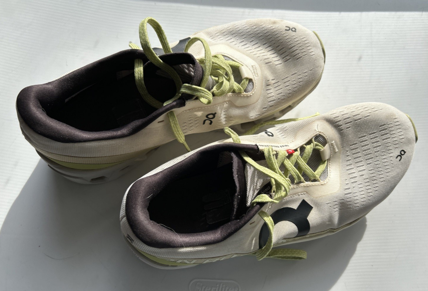 On Cloud Cloudmonster Hyper Men Sz 9 Green/off Wh… - image 13