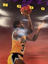 AFFICHES DE L'ÉQUIPE Lakers Magic Johnson signées 5x7 1980 Topps #8