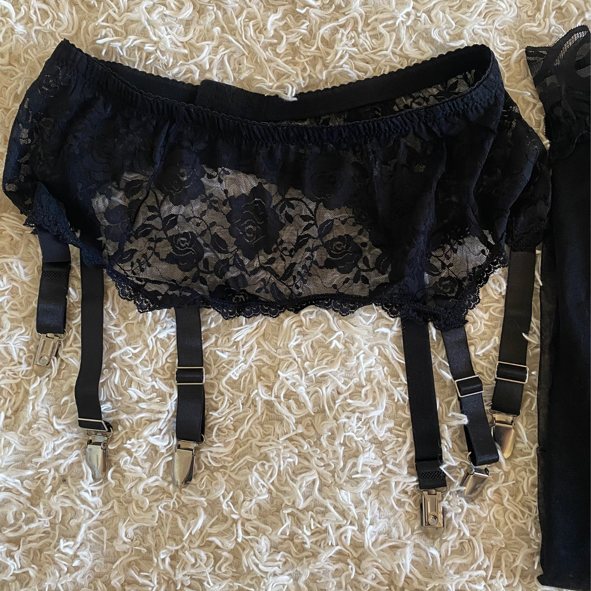 Metal 6 Strap Lace Garter Belt White Black Fishnet Lingerie Stocking Set |  eBay