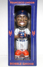 Roberto Alomar Bobblehead and Frank Thomas Statue Stadium Giveaways 53