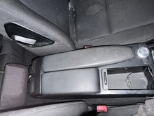 Armlehne A 204 680 06 39 MERCEDES-BENZ C-Klasse (W204) C 180 KOMPRESSOR  115 kW