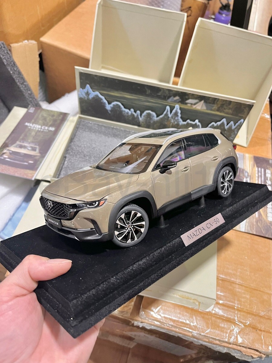 1:18 Scale 2022~2025 Mazda CX-50 Zircon Sand Metallic