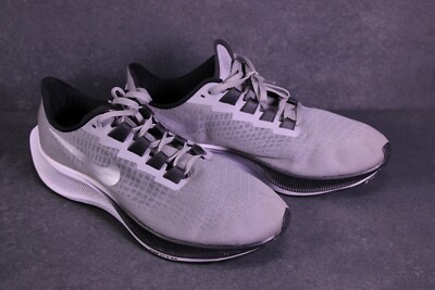 Nike Sneaker Air Zoom Pegasus Herren Sportschuhe Gr. 42,5 grau Laufschuhe BS519