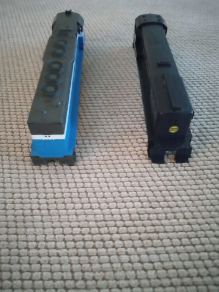 Lote de 2 artículos de conchas athearn/gran norte sdp40/norfolk western escala u33b/ho Foto 2 de 4