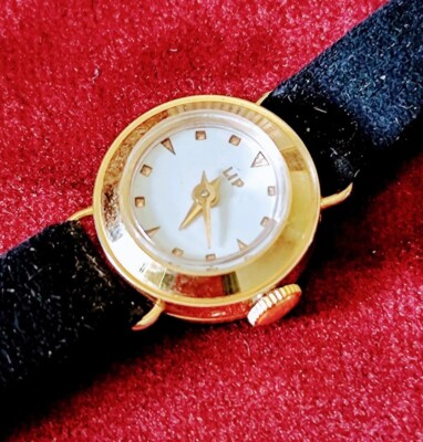 VINTAGE LUXURY WRIST WATCH FOR LADIES ''LIP'' 18K SOLID GOLD CASE NEW OLD STOCK!!!
