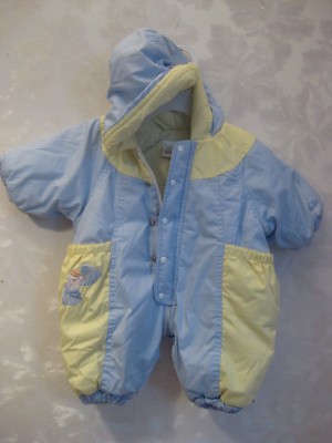 ''Absorba''  Baby Overall mit Kapuze Wattiert  Gr. 60 cm ( 3 Monate)  Neuwertig