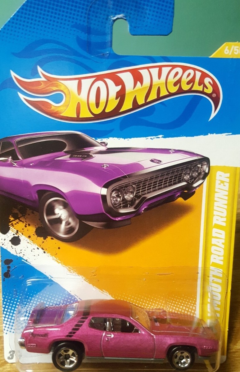 Hot Wheels '71 Plymouth Road Runner Purple 1:64 Scale New Models