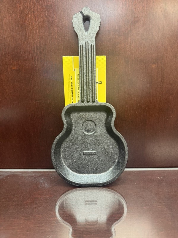 Lodge Guitar Cast Iron Skillet
