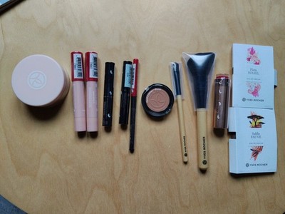 Yves Rocher LOT Kosmetik Puder Fard Blush Lippenstift Concealer Pinsel