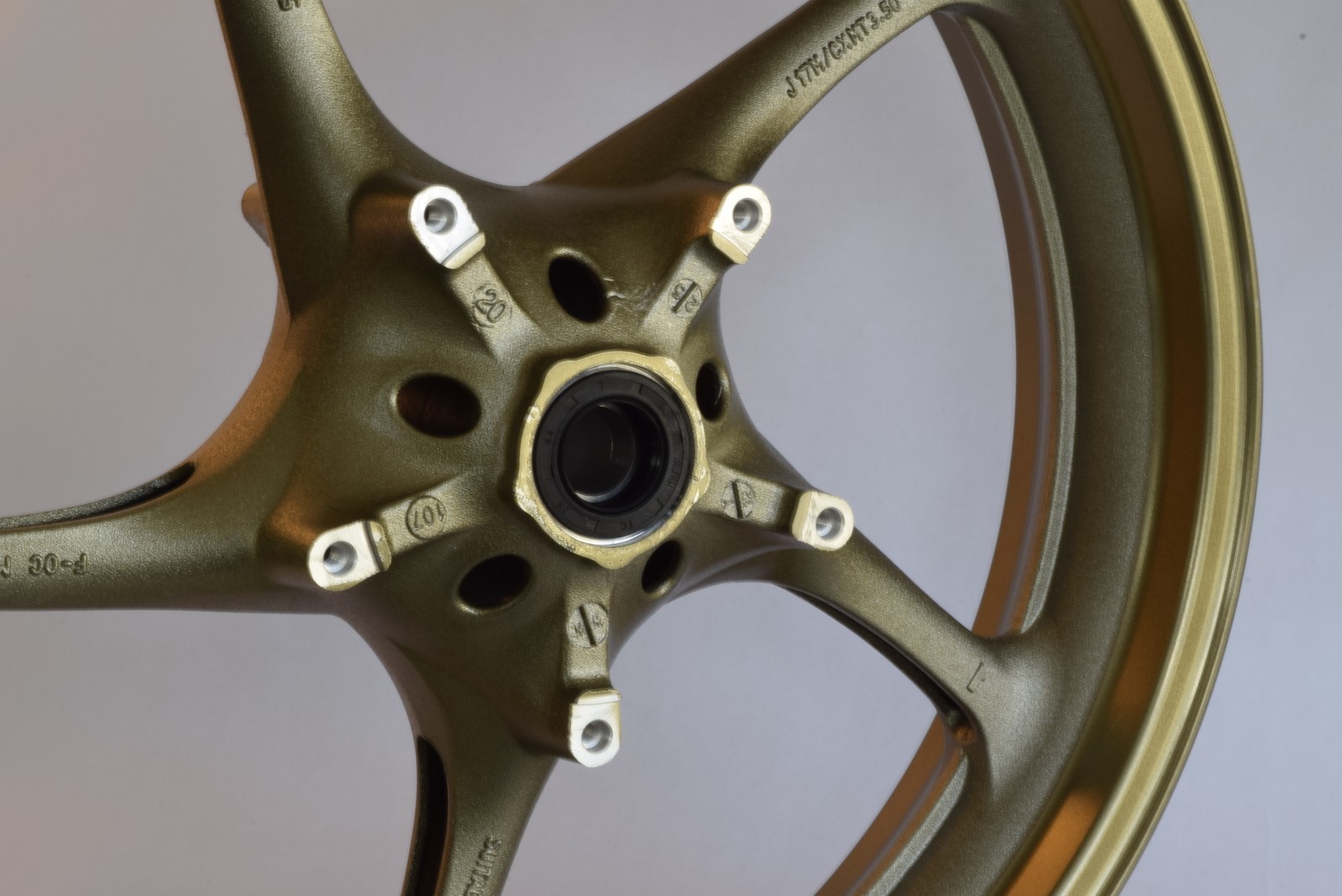 Yamaha R1/R6/R6S/FZ1 Gloss Bronze Front Wheel Rim - New