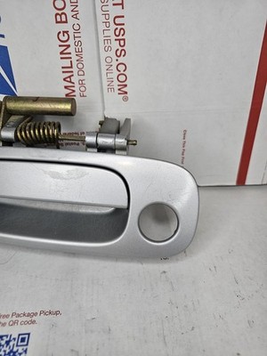 01-05 TOYOTA CELICA LEFT DRIVER SIDE EXTERIOR DOOR HANDLE SILVER