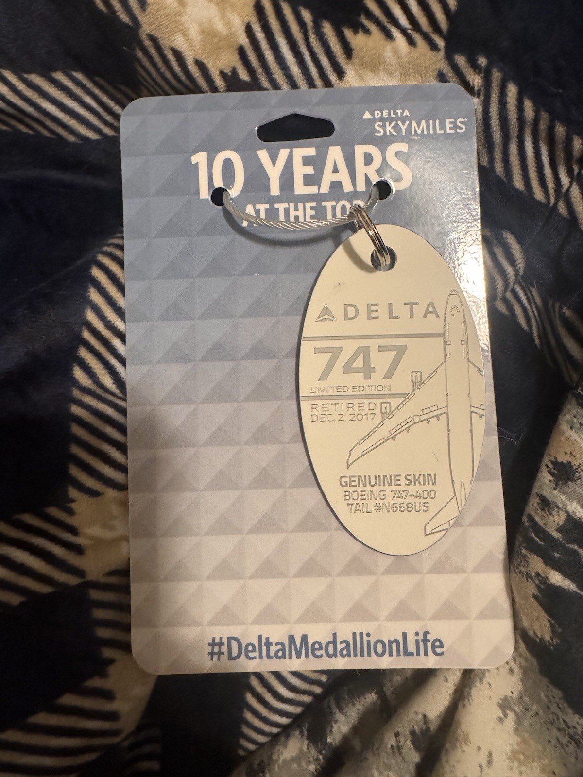 Delta Air Lines SKYMILES Diamond Medallion Luggage Tag Boeing 747 White N668US