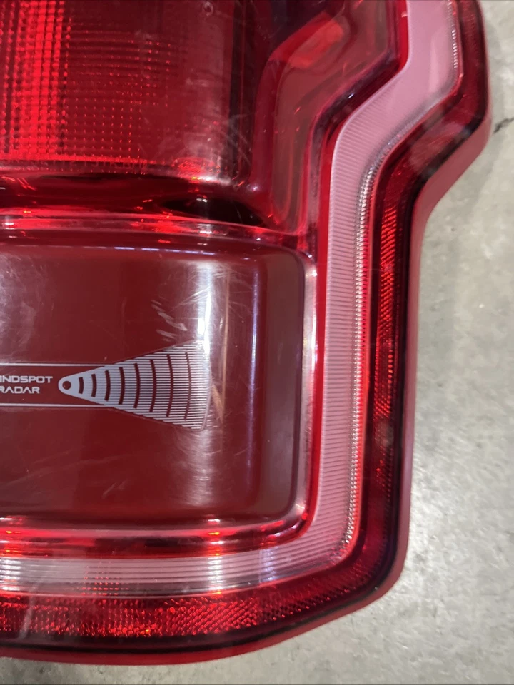 Lanterna traseira LED 2015 2016 2017 Ford F-150 PASSAGEIRO alerta de ponto cego destro - Imagem 3 de 4