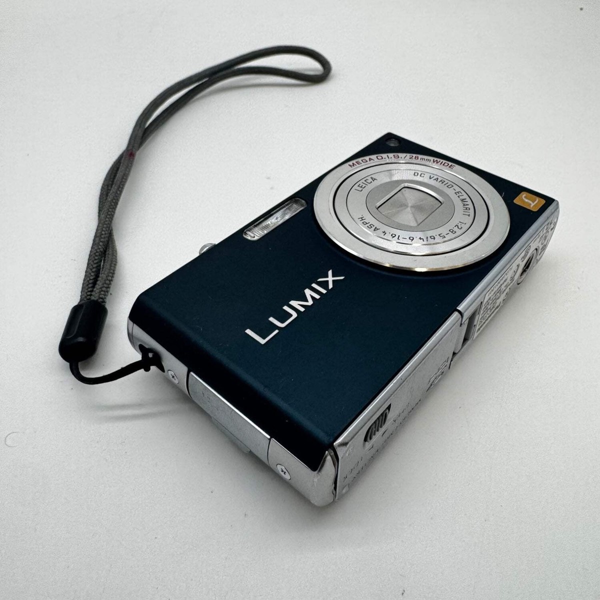 Panasonic LUMIX DMC FX33 カメラ C001008 概要 デジタルカメラ DMC-FX33 | LUMIX（ルミックス） ミラー