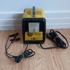 Vintage Napa 85-155 6-12 Volt Battery Service Charger Tender 4 Amps Dc