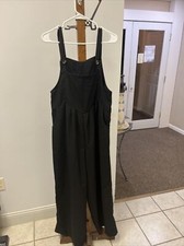 Ladies Black Jumper With Pockets Size XL