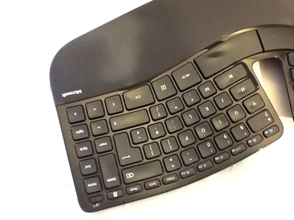 Microsoft Model 1559 Sculpt Ergonomic Wireless Desktop Keyboard-Keyboard Only - Image 3 of 4