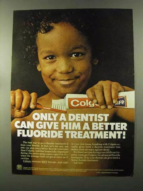 Colgate toothpaste store advertisement