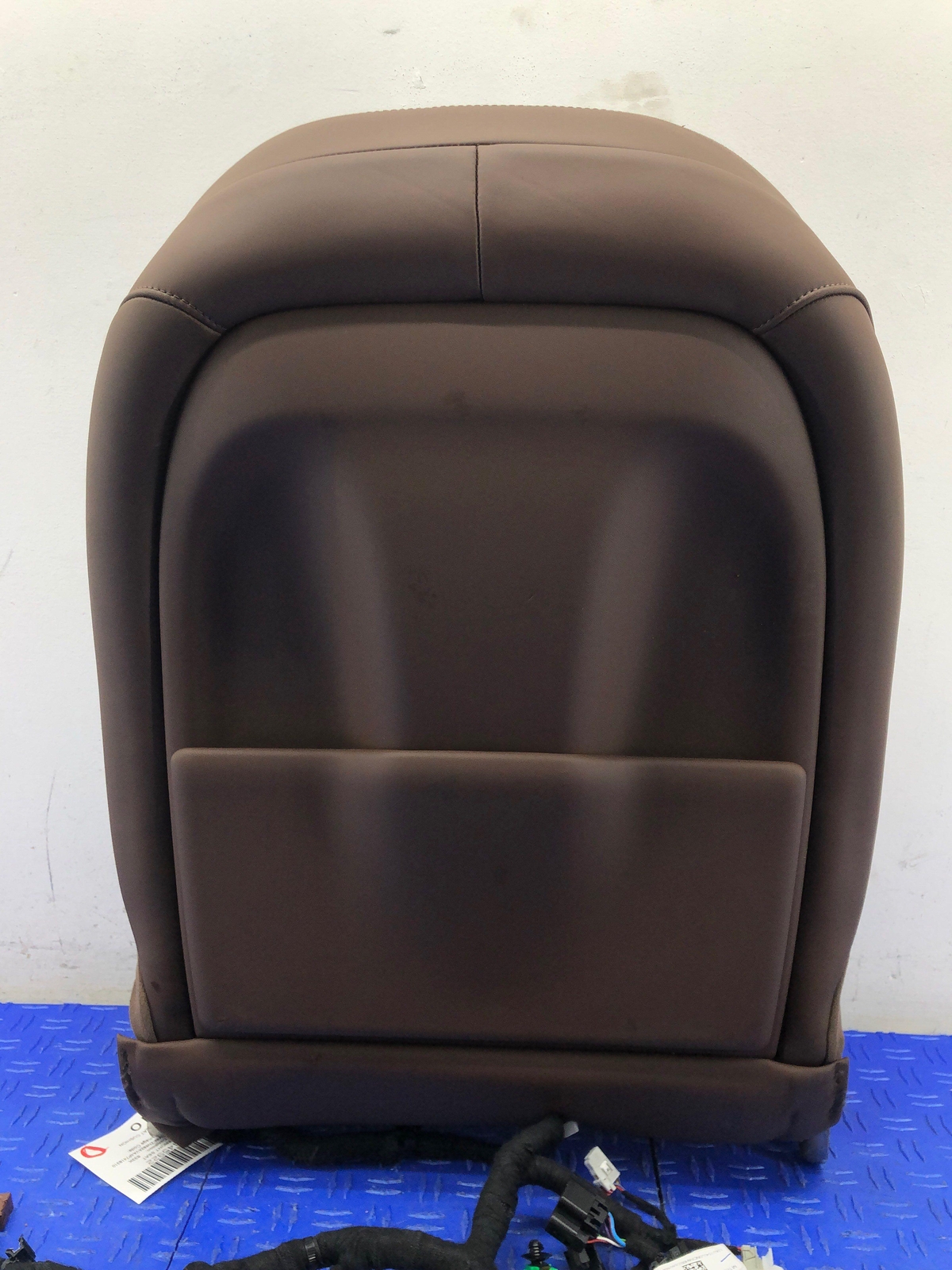 2023 MASERATI GRECALE FRONT LEFT UPPER SEAT CUSHION BROWN LEATHER W/BAG OEM