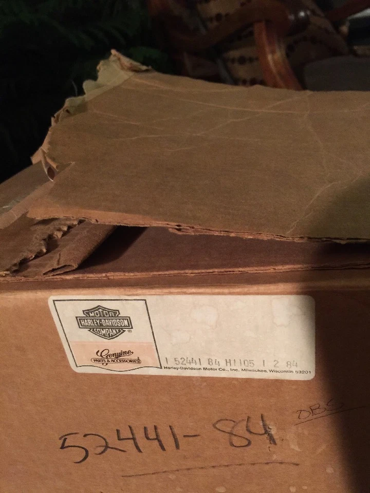 Nuevo de Lote Antiguo - Original Harley Davidson Antiguo OEM Dos Tonos CUERO Asiento Trasero Pasajero Foto 4 de 4