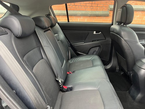 2012 Kia Sportage 1.7CRDi 2WD 2 Black PANORAMIC ROOF - Picture 10 of 16
