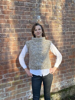 SUPER GROBE HANDGESTRICKTE TREND PULLOVER WESTE Gr. 8-10 einzigartiges Design Handarbeit