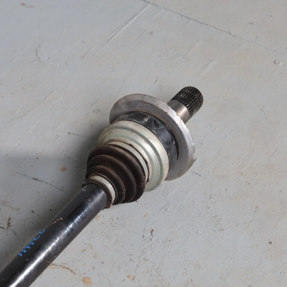 BMW X5 2014-2018 eje trasero junta CV derecha/izquierda 33208609839 OEM usado Foto 3 de 4