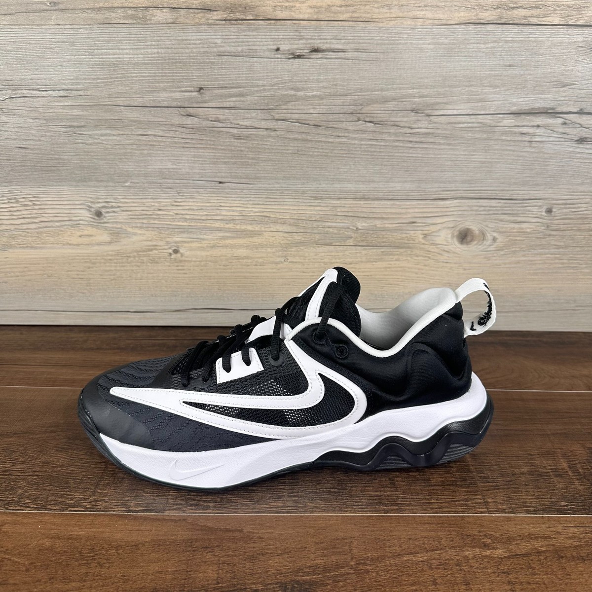 ナイキ GIANNIS IMMORTALITY 3 Nike Giannis Immortality 3 Mens Size 10.5 Black White DZ7533 003