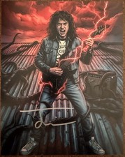Joseph Quinn Eddie Munson Autographed Signature 8x10 Matte Stranger Things COA