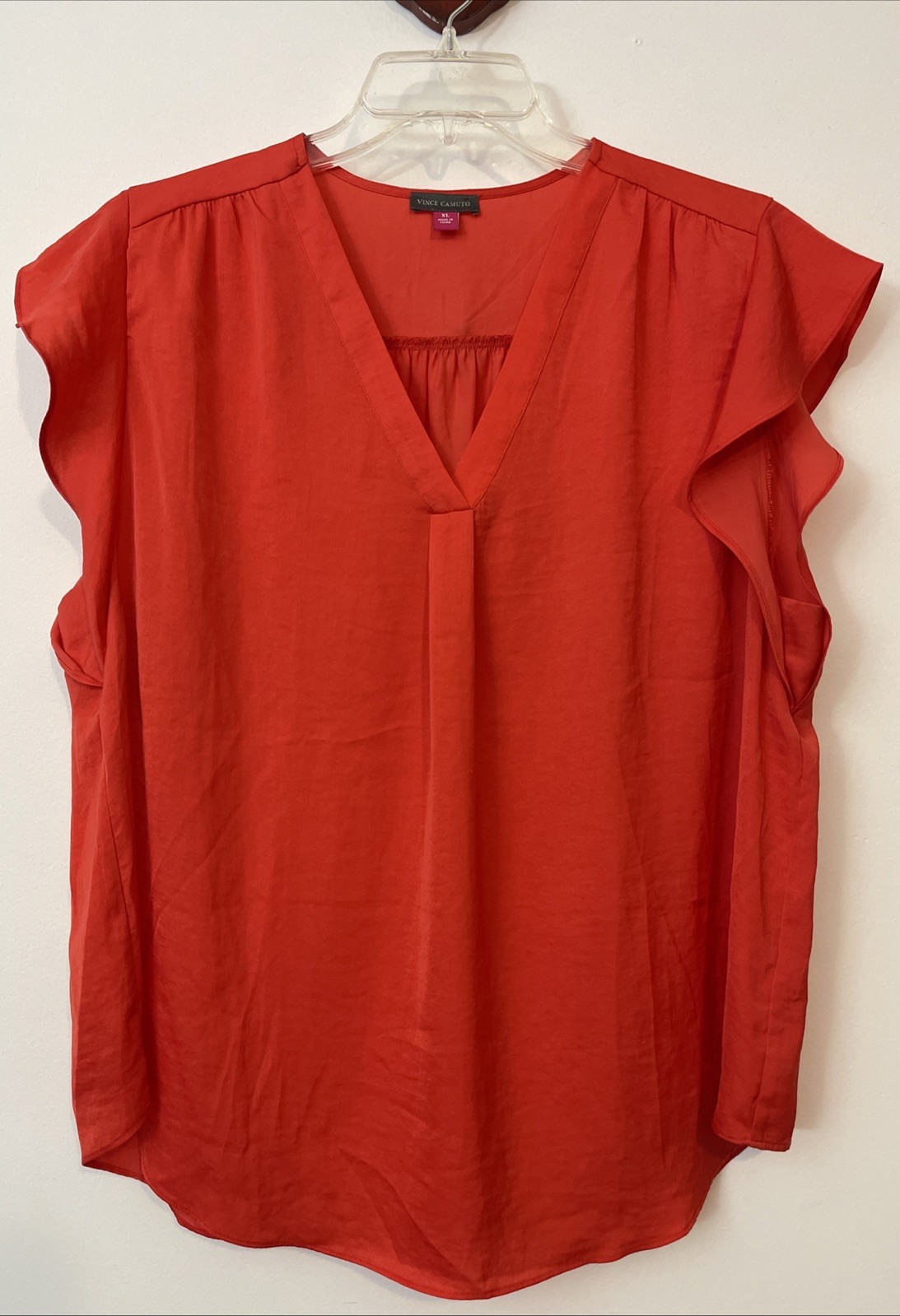 Vince Camuto Womens XL Red-Pink Flutter-Sleeved Vneck Lightweight Blouse! A1908