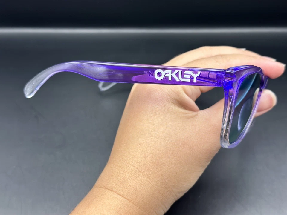Oakley Frogskins púrpura/desvanecimiento transparente con lentes de iridio violeta 24-224 Foto 4 de 4