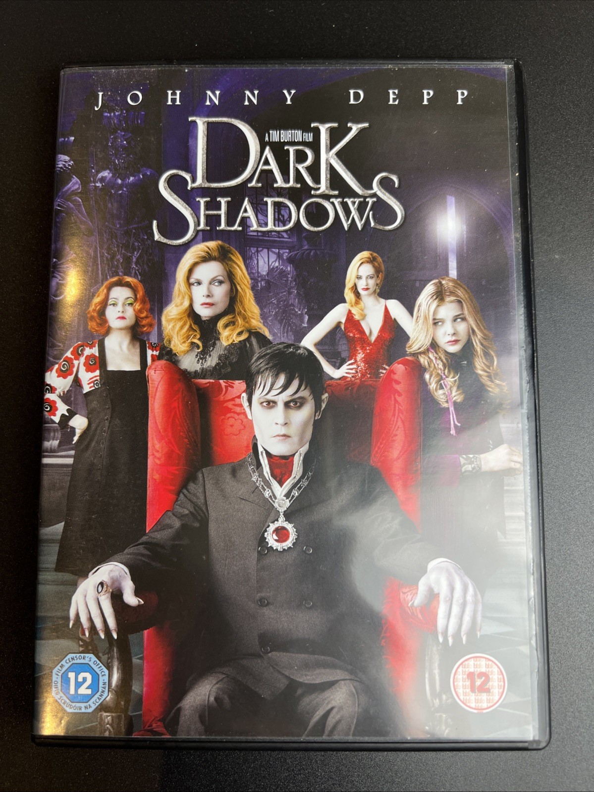 DARK SHADOWS - DVD
