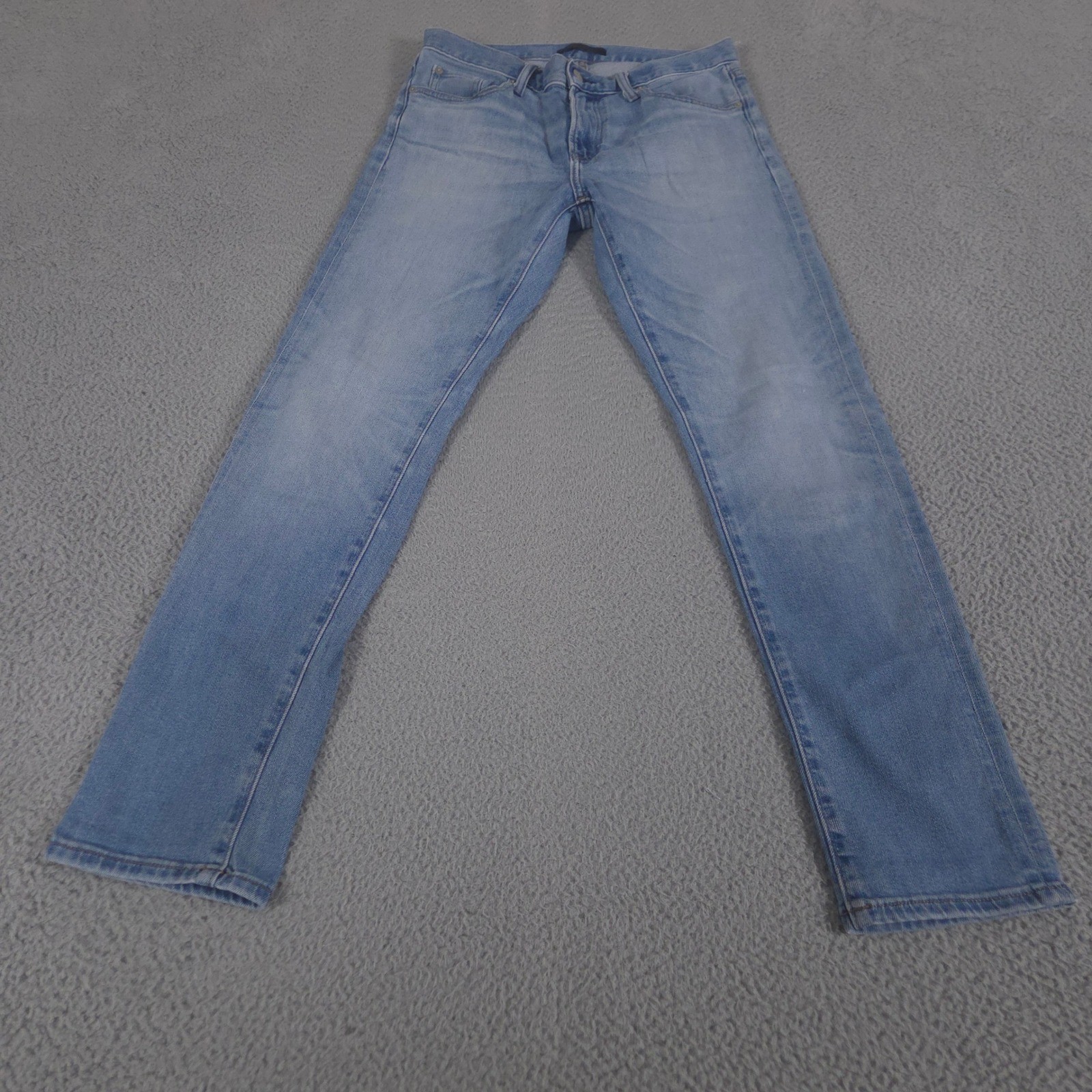 Uniqlo Jeans Mens 30x32 Light Wash Slim Straight Leg Stretch Denim Classic