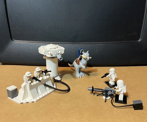 LEGO Star Wars: Echo Base (7749)